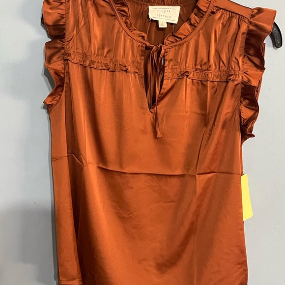 SELLING FLOWER & FEATHER BLOUSE SIZE SMALL COLOR HOT BROWN SLEEVELESS NWT - Picture 4 of 11